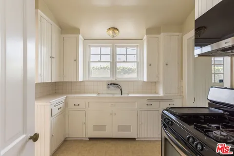 $4,500,000 | 10637 Ashton Avenue, Los Angeles, CA 90024