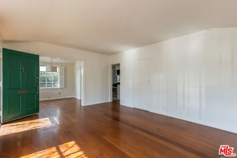 $4,500,000 | 10637 Ashton Avenue, Los Angeles, CA 90024