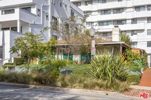 $3,995,000 | 10637 Ashton Avenue, Los Angeles, CA 90024