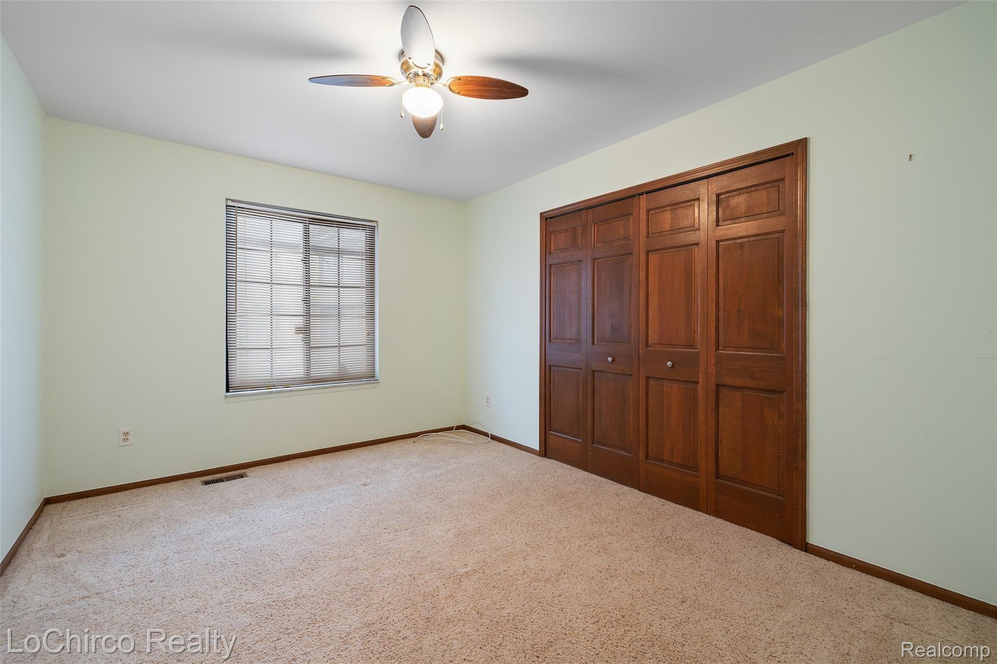 300 Meadow Bridge Drive, Unit 79 Rochester, MI 48307 - Photo 15 of 26 300 Meadow Bridge-17.jpg