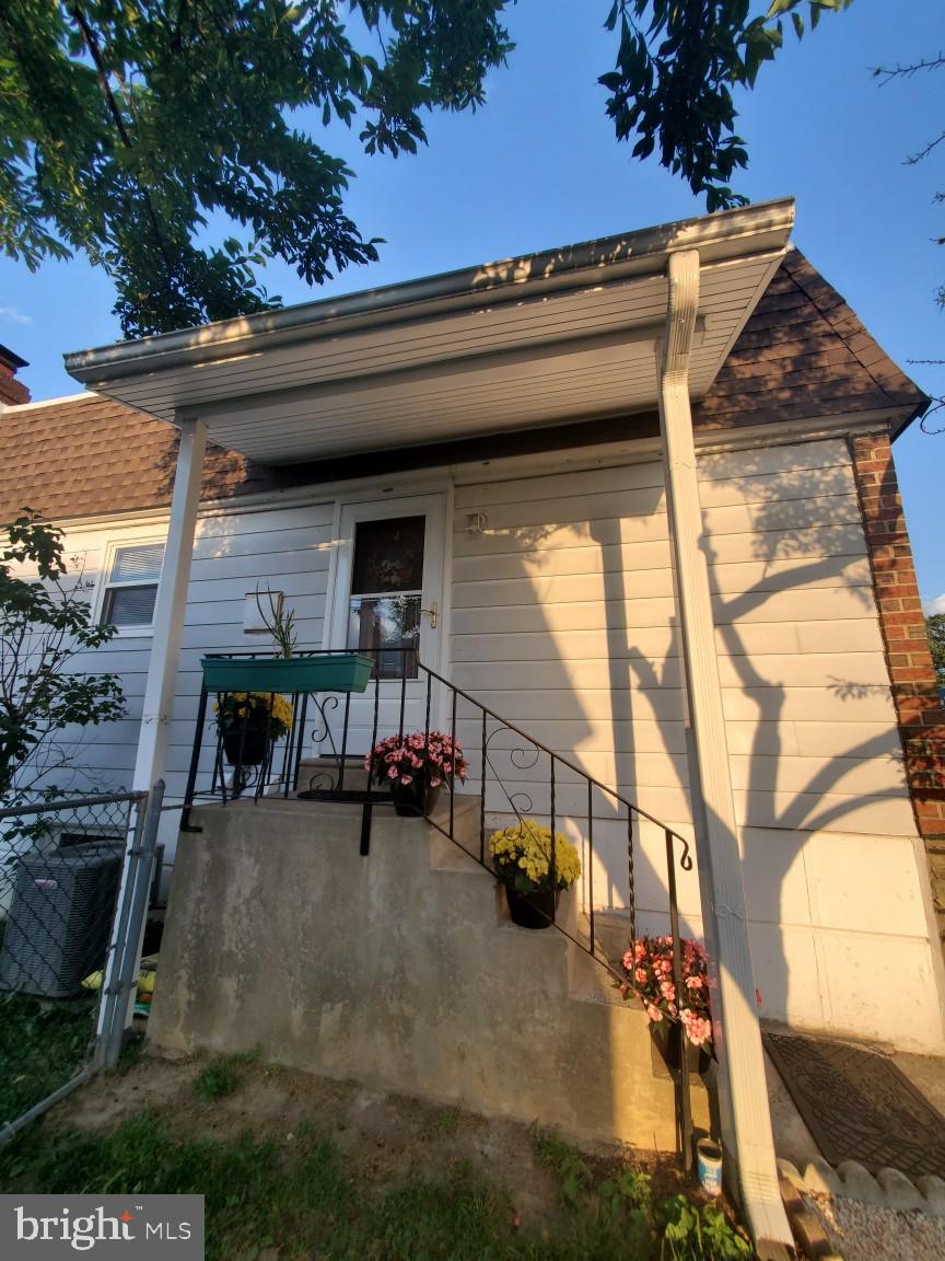 429 Rennard Street Philadelphia, PA 19116 - Photo 5 of 34 Gallery Image 5