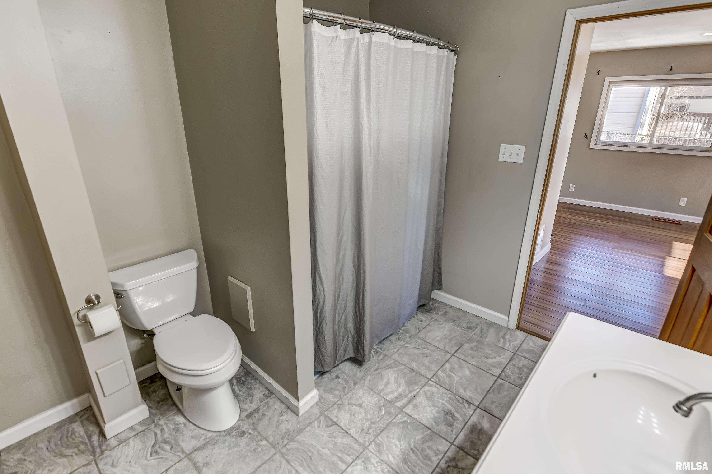 3040 Louise Lane Springfield, IL 62702 - Photo 22 of 28