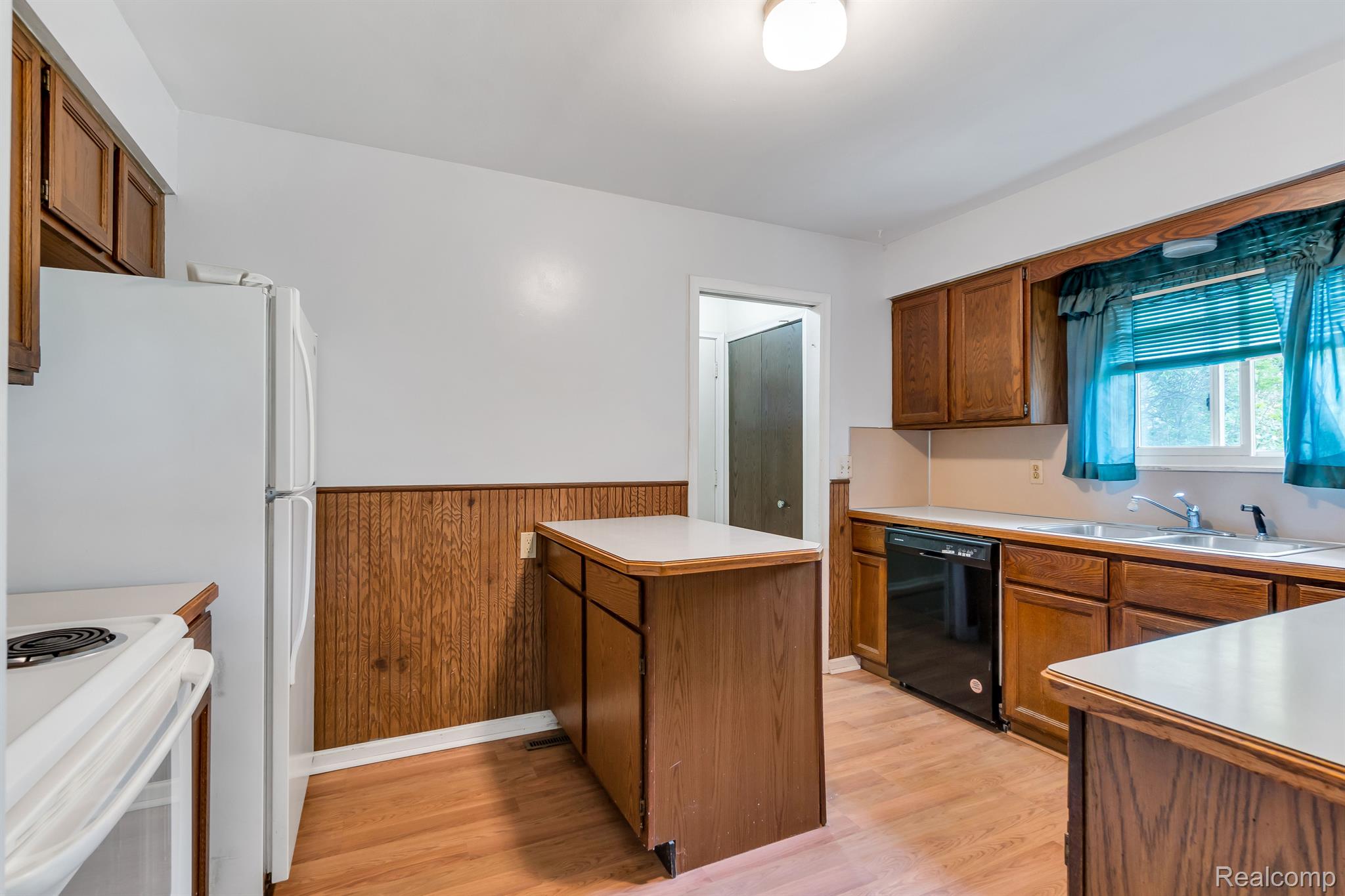 3491 West Ray Road Grand Blanc, MI 48439 - Photo 13 of 40 Gallery Image 13