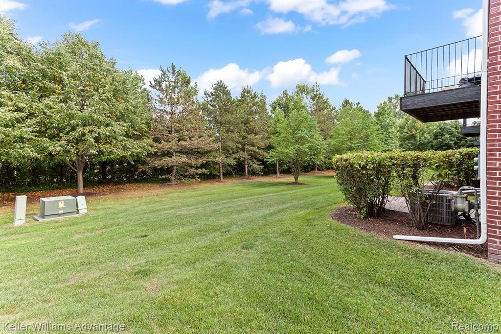 527 Cherry Orchard Road Canton, MI 48188 - Photo 26 of 29