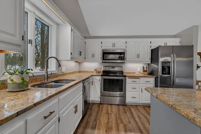 $374,900 | 2821 23rd Avenue South, St. Cloud, MN 56301