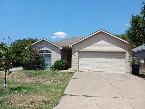 $1,975 | 3501 Cattlebaron Drive, Fort Worth, TX 76262
