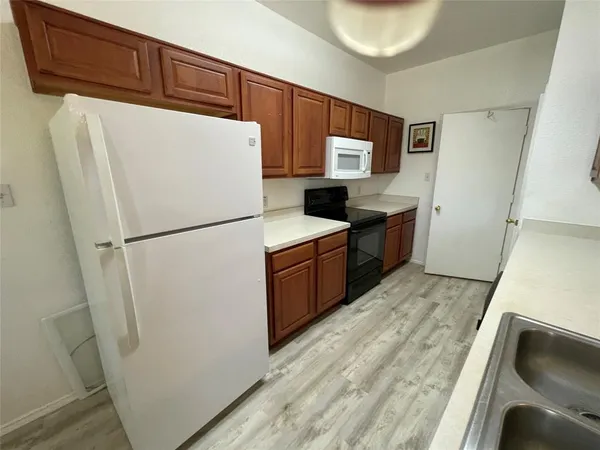 $1,975 | 3501 Cattlebaron Drive, Fort Worth, TX 76262