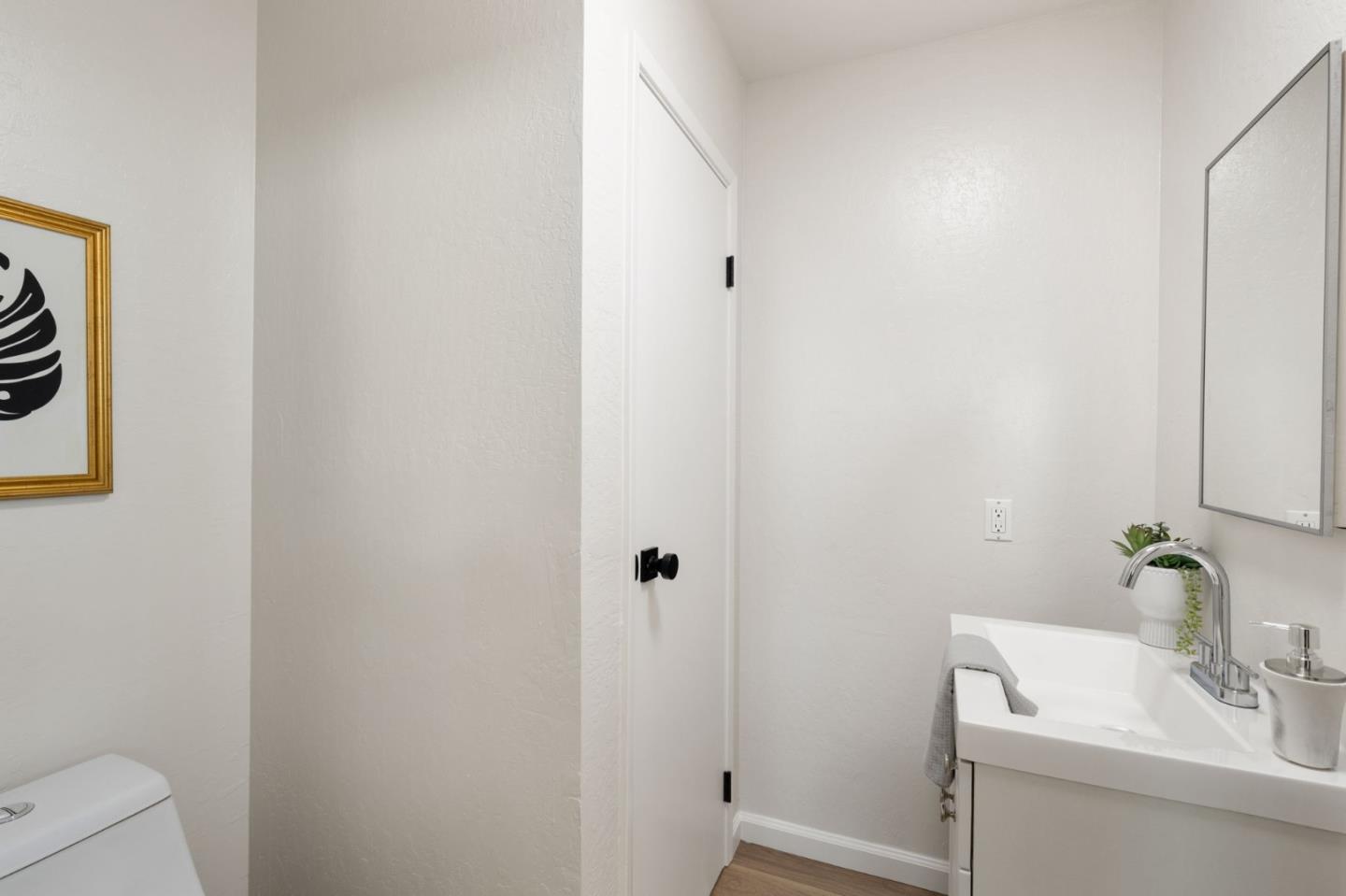 214 Clifton Road Pacifica, CA 94044 - Photo 13 of 26 Gallery Image 13