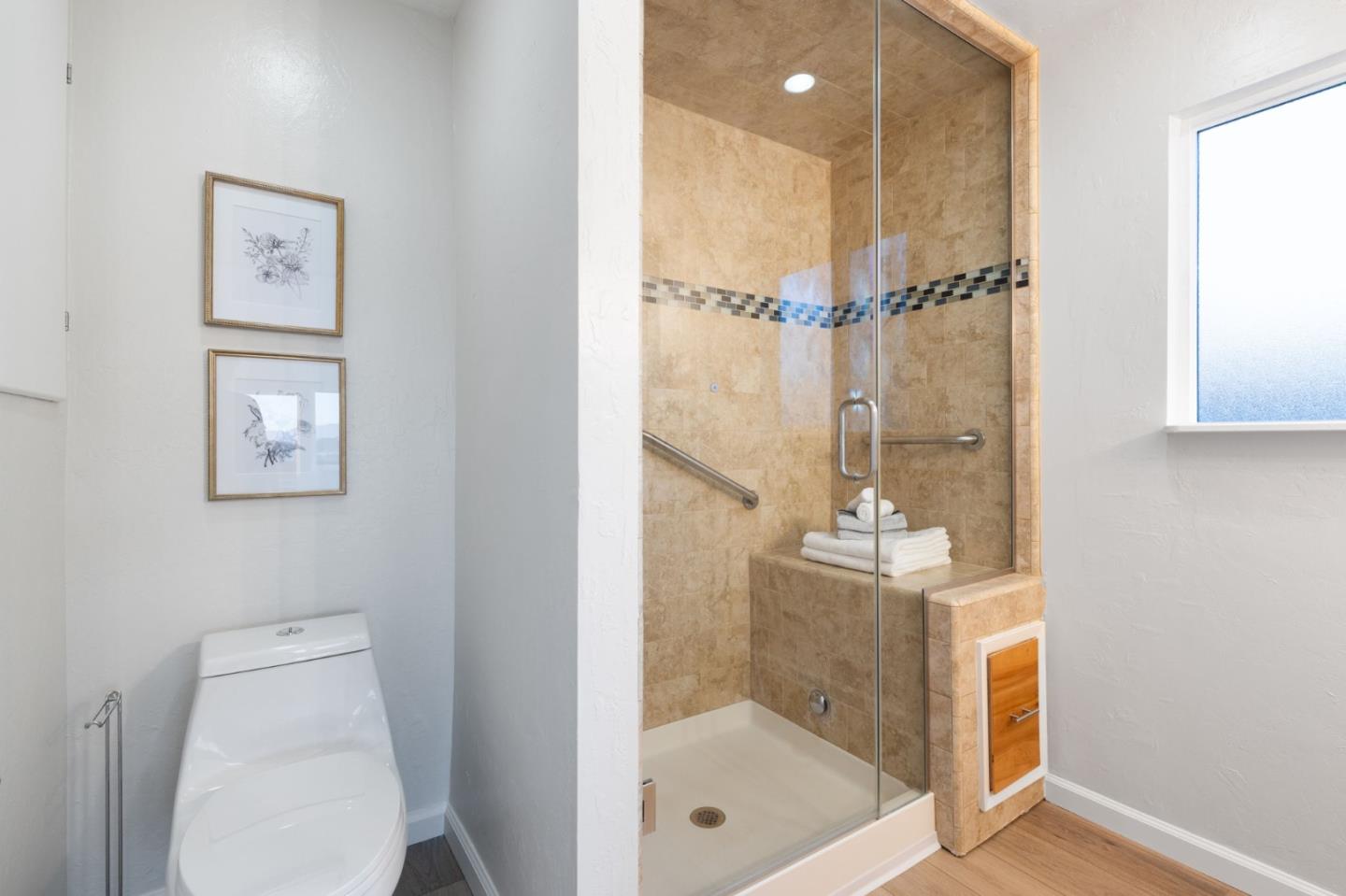 214 Clifton Road Pacifica, CA 94044 - Photo 17 of 26 Gallery Image 17