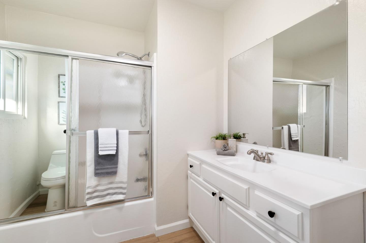 214 Clifton Road Pacifica, CA 94044 - Photo 23 of 26 Gallery Image 23