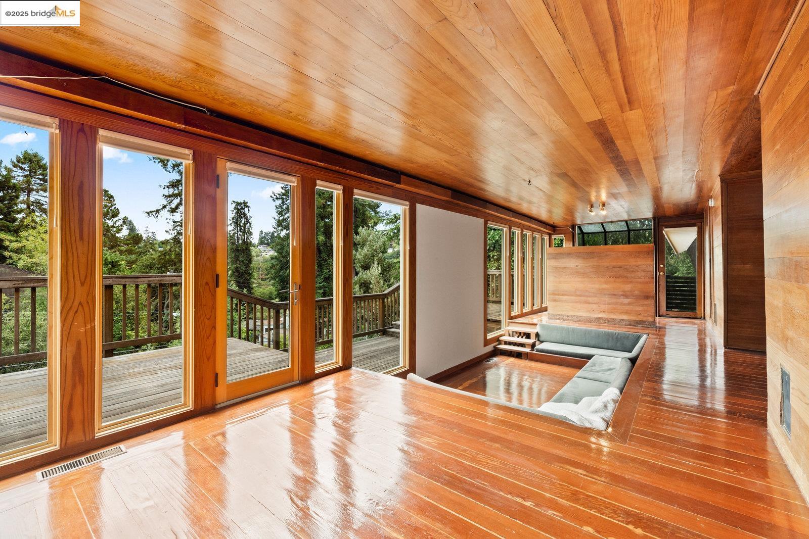 5663 Florence Terrace Oakland, CA 94611 - Photo 41 of 56