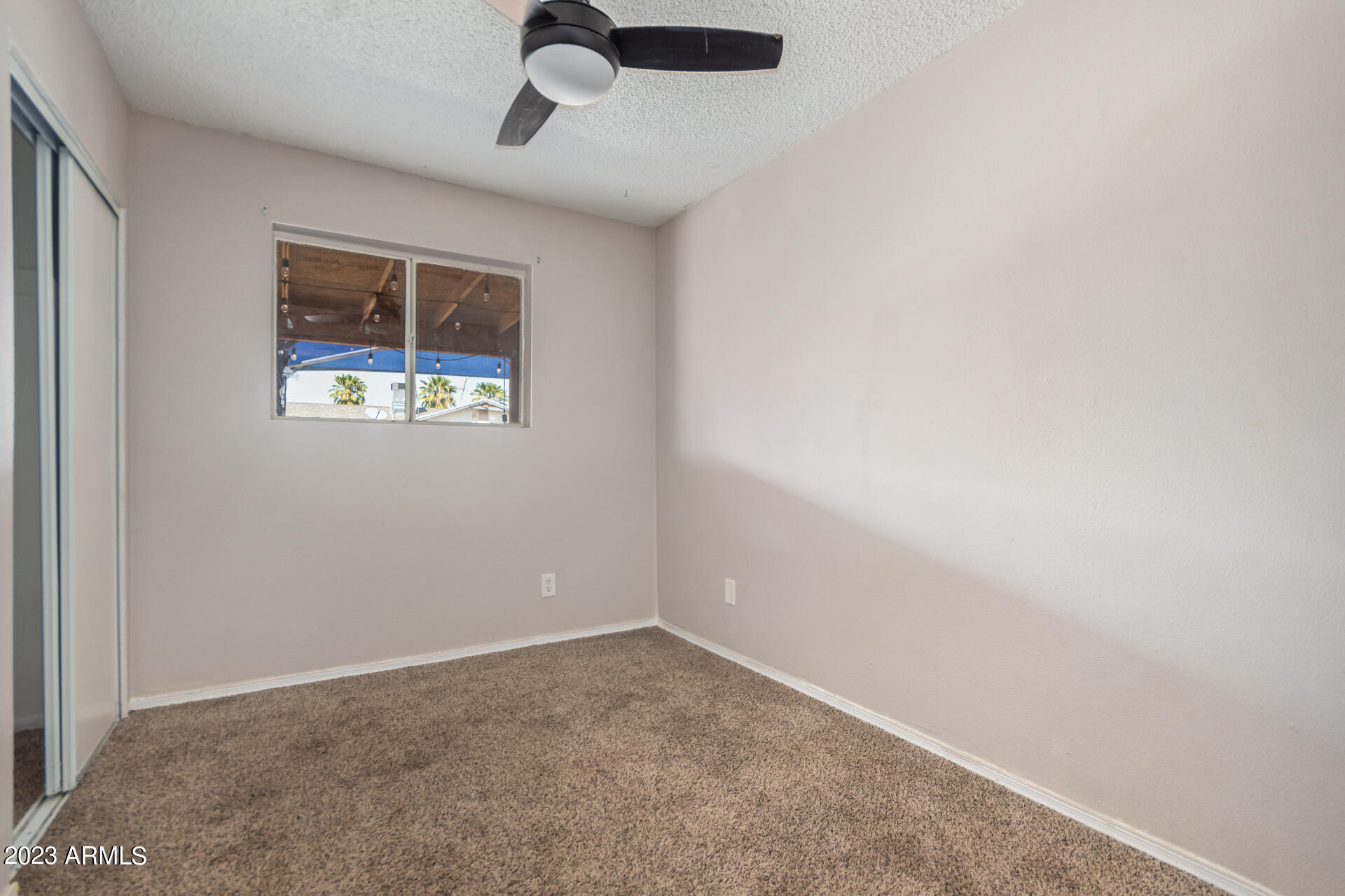 2248 East Chipman Road Phoenix, AZ 85040 - Photo 17 of 30 0022-22 - Chipman