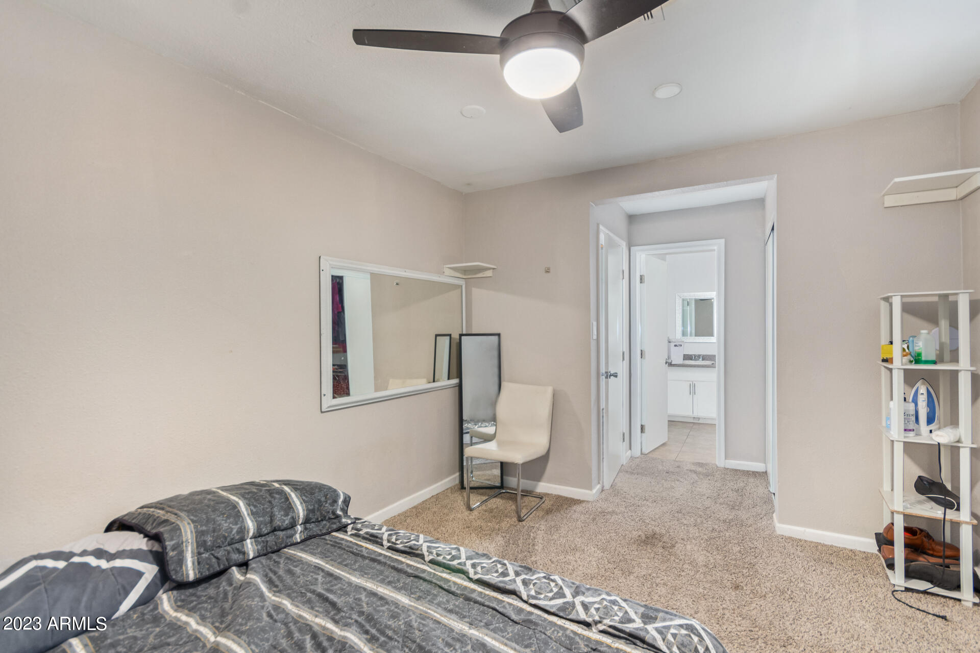 2248 East Chipman Road Phoenix, AZ 85040 - Photo 10 of 30 0015-15 - Chipman