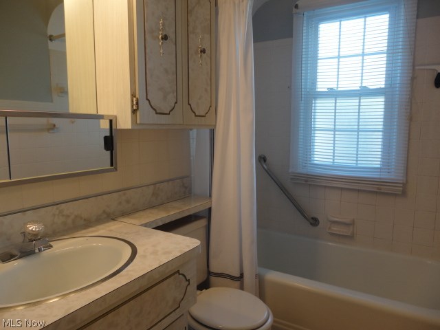 5103 Snow Road Cleveland, OH 44134 - Photo 17 of 32