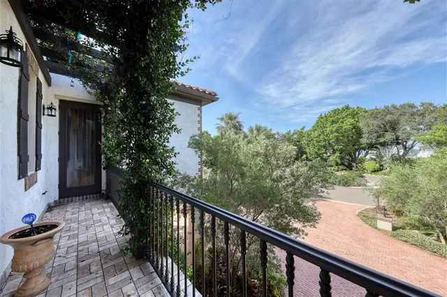 $5,750,000 | 315 South Shore Drive, Sarasota, FL 34234