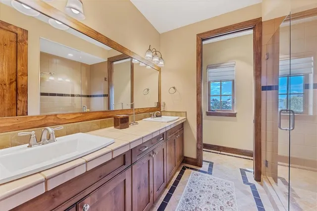 $5,750,000 | 315 South Shore Drive, Sarasota, FL 34234