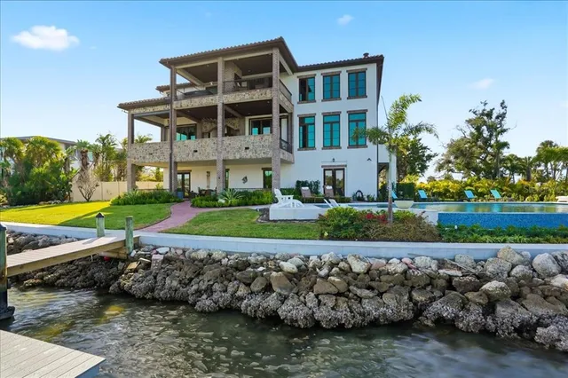 $5,750,000 | 315 South Shore Drive, Sarasota, FL 34234