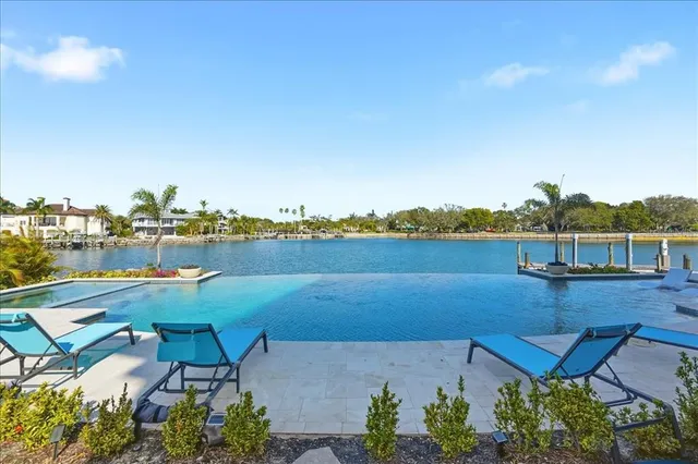 $5,750,000 | 315 South Shore Drive, Sarasota, FL 34234