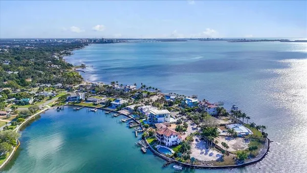 $5,750,000 | 315 South Shore Drive, Sarasota, FL 34234