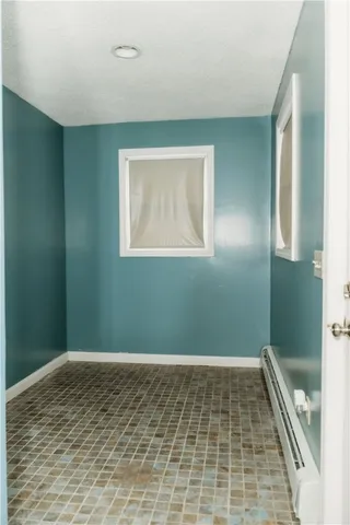 $749,000 | 16 Ward Avenue, Middletown, RI 02842