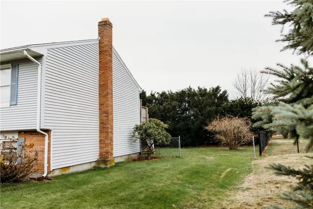 $749,000 | 16 Ward Avenue, Middletown, RI 02842