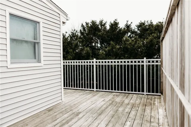 $749,000 | 16 Ward Avenue, Middletown, RI 02842