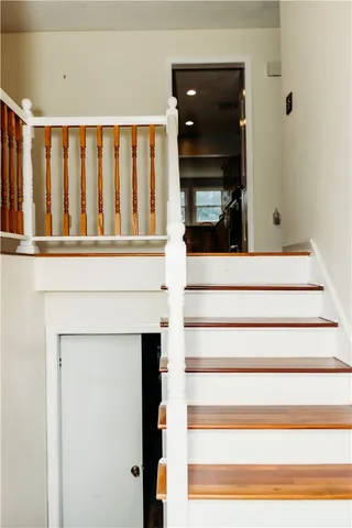 $749,000 | 16 Ward Avenue, Middletown, RI 02842