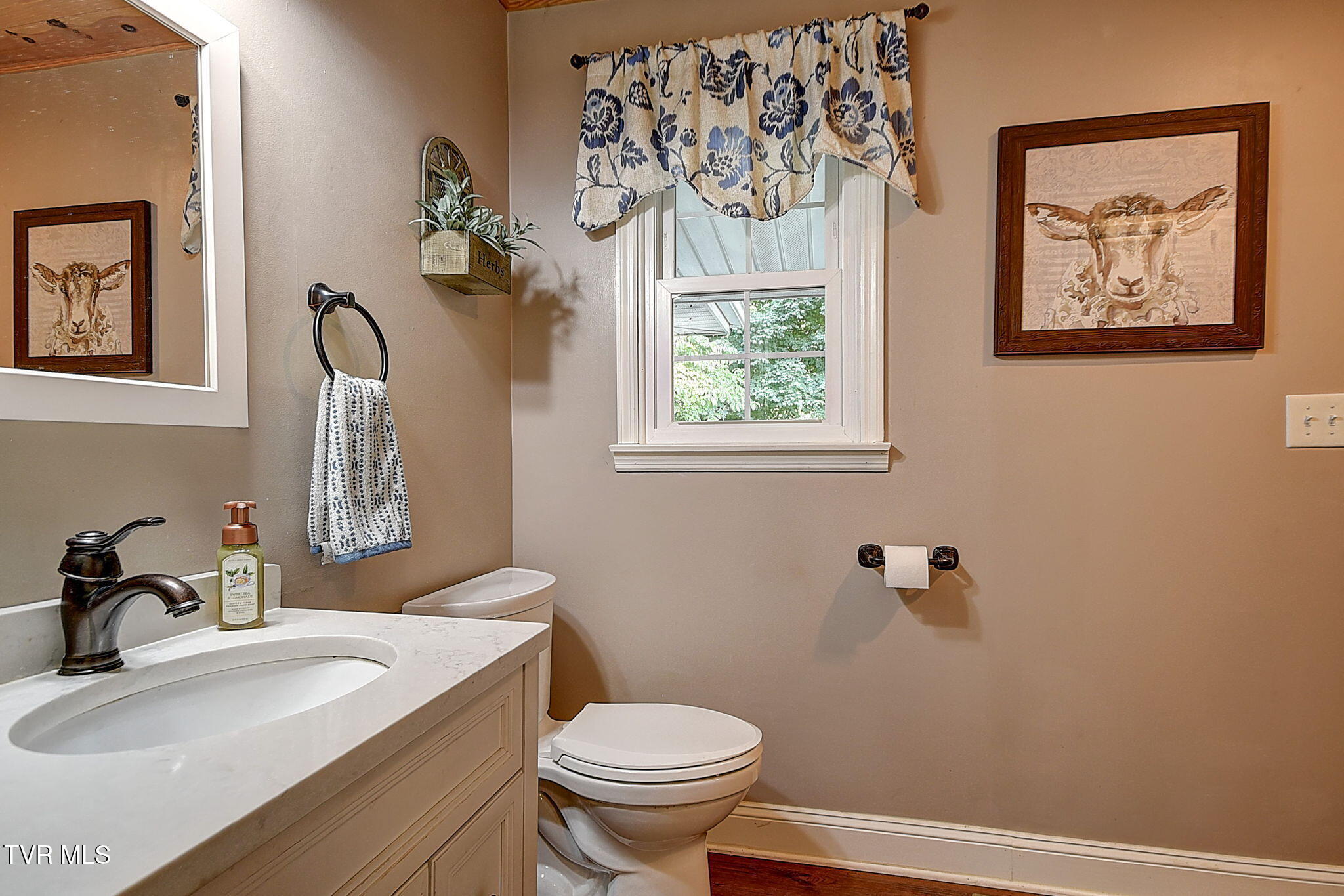 3475 Jearoldstown Road Chuckey, TN 37641 - Photo 28 of 105 28-web-or-mls-3475 Jeraldstown KD-28