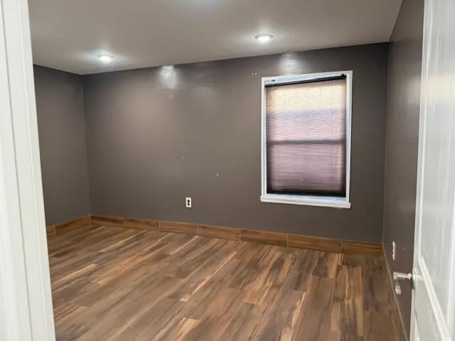 $3,000 | 7 Chopin Court, Unit 1B, Jersey City, NJ 07302