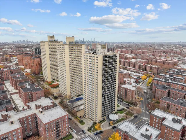 $3,950 | 102-10 66th Road, Unit 3B | Birchwood Towers