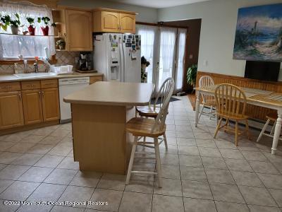 3 Gordons Corner Road Englishtown, NJ 07726 - Photo 4 of 18 1