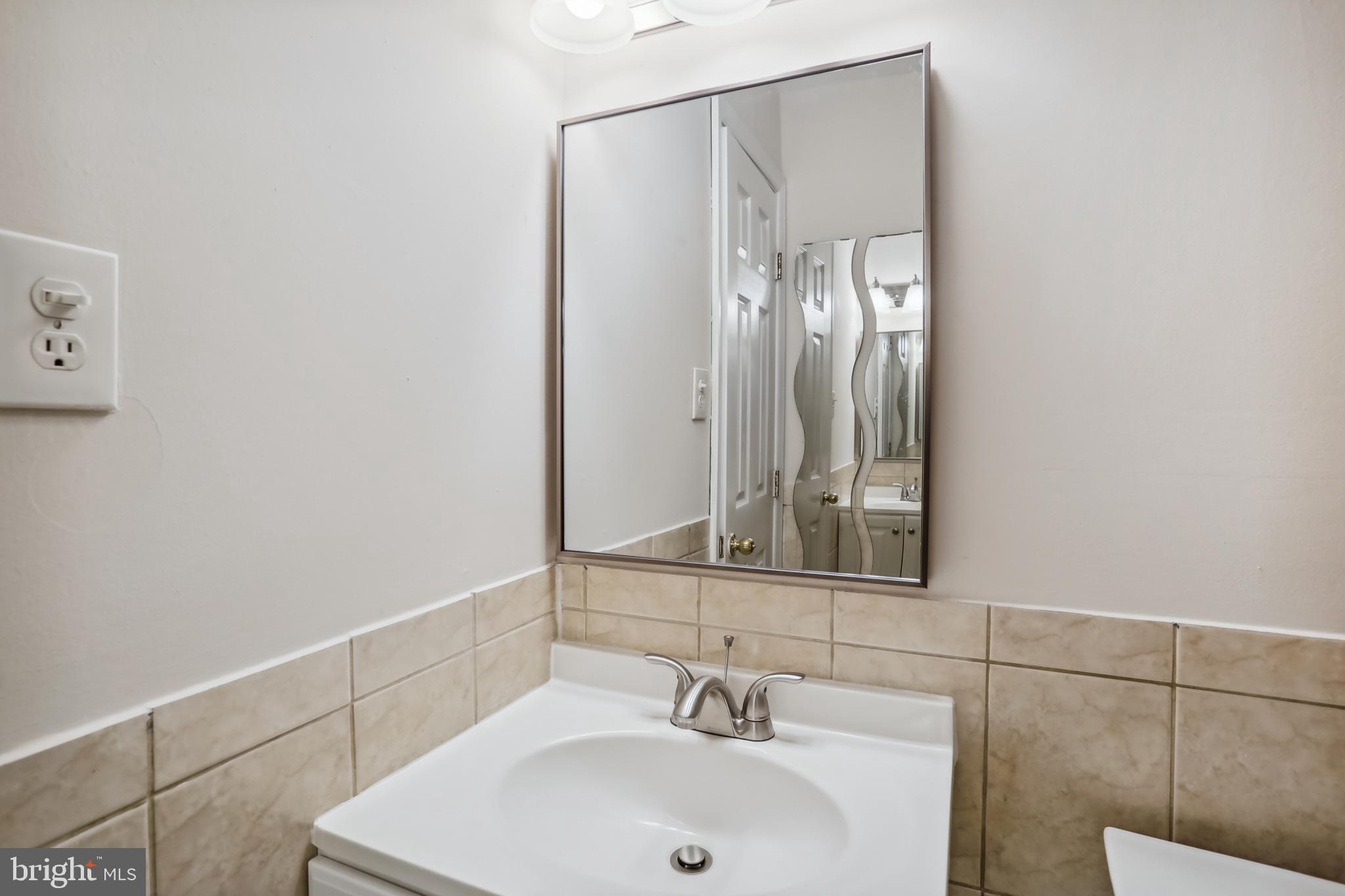 2606 Weisman Road Silver Spring, MD 20902 - Photo 14 of 61