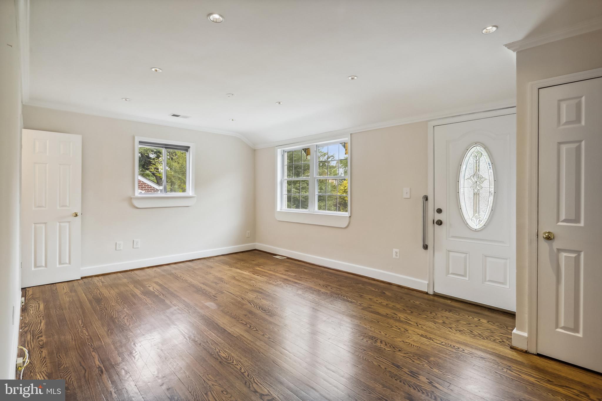 2606 Weisman Road Silver Spring, MD 20902 - Photo 9 of 61