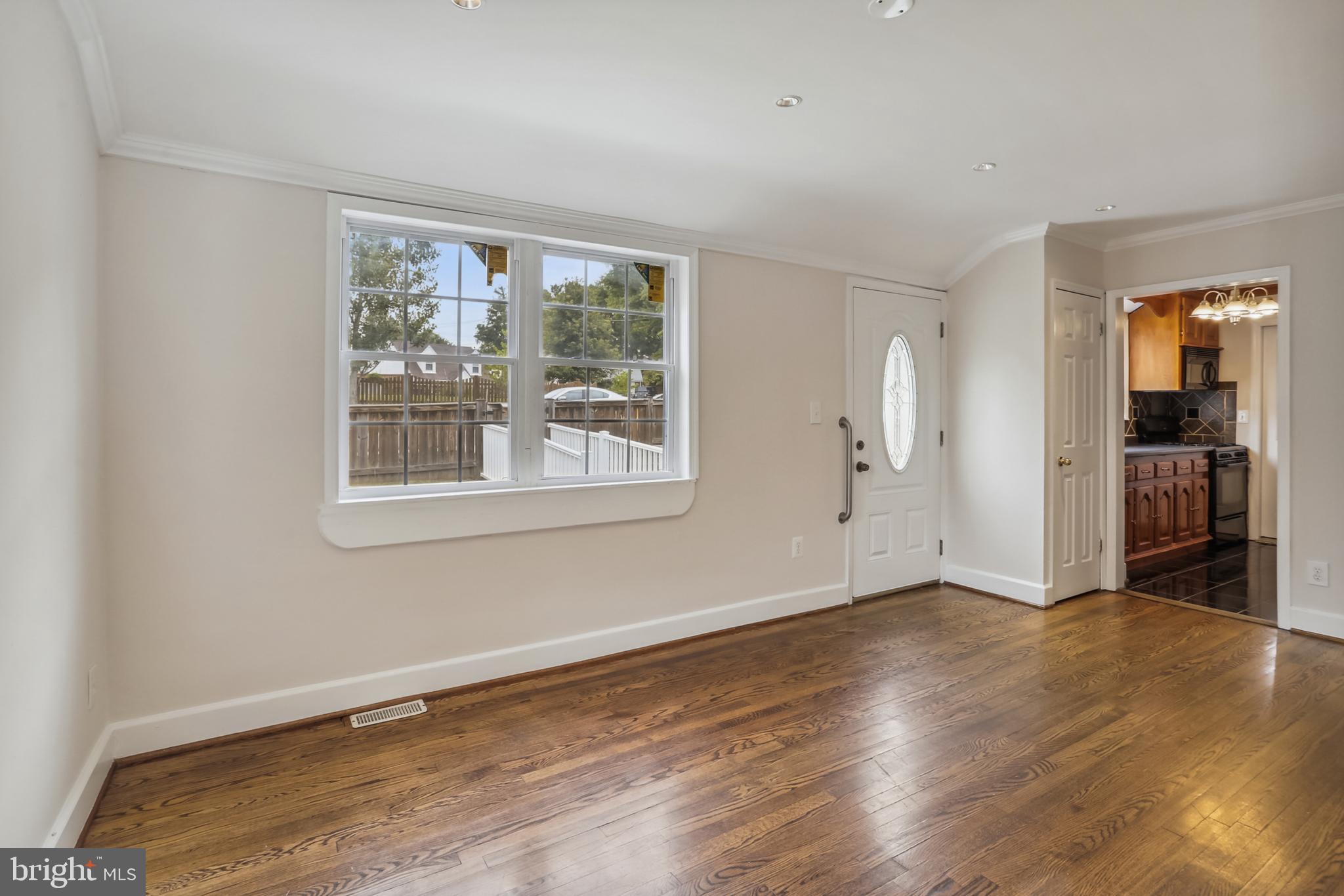 2606 Weisman Road Silver Spring, MD 20902 - Photo 10 of 61