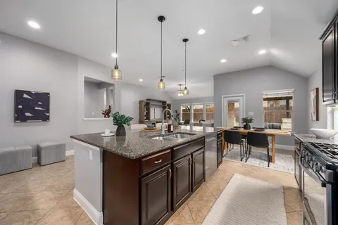 $450,000 | 2041 Elaina Loop, Leander, TX 78641