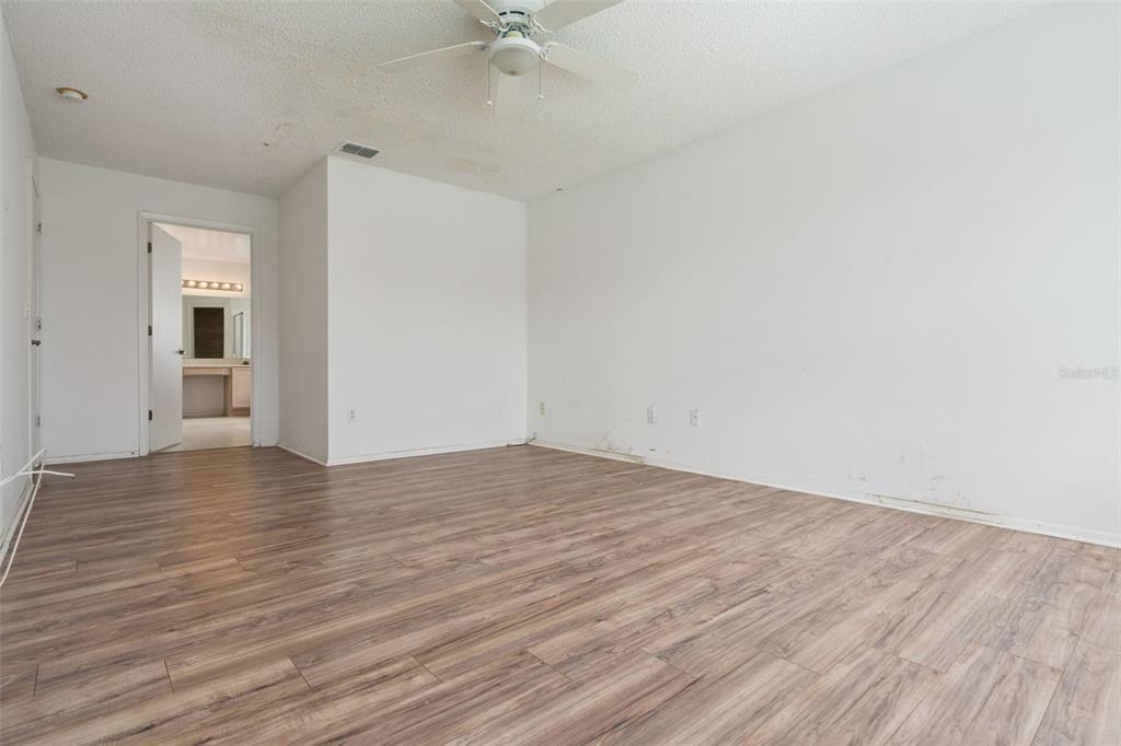 523 Rochester Loop Davenport, FL 33897 - Photo 21 of 54 Gallery Image 21