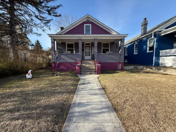 $159,900 | 120 West Ridgeway Street, Clifton Forge, VA 24422