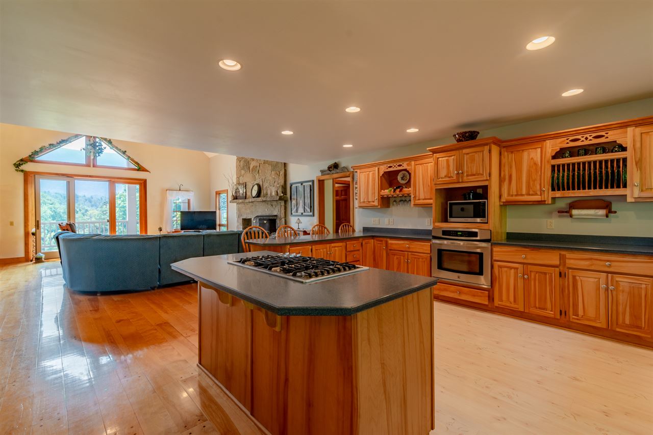 4467 East Road Shaftsbury, VT 05262 - Photo 11 of 33 Gallery Image 11