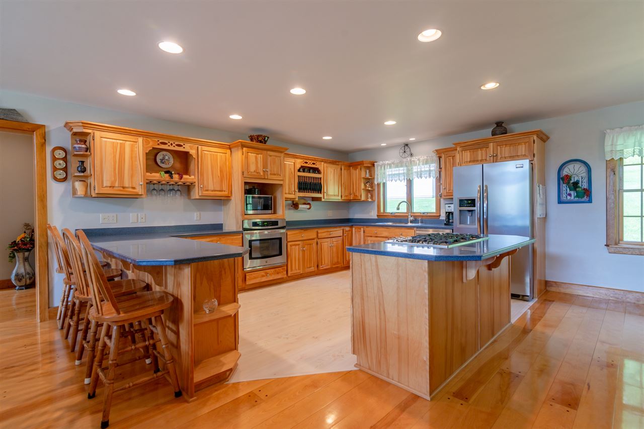 4467 East Road Shaftsbury, VT 05262 - Photo 9 of 33 Gallery Image 9
