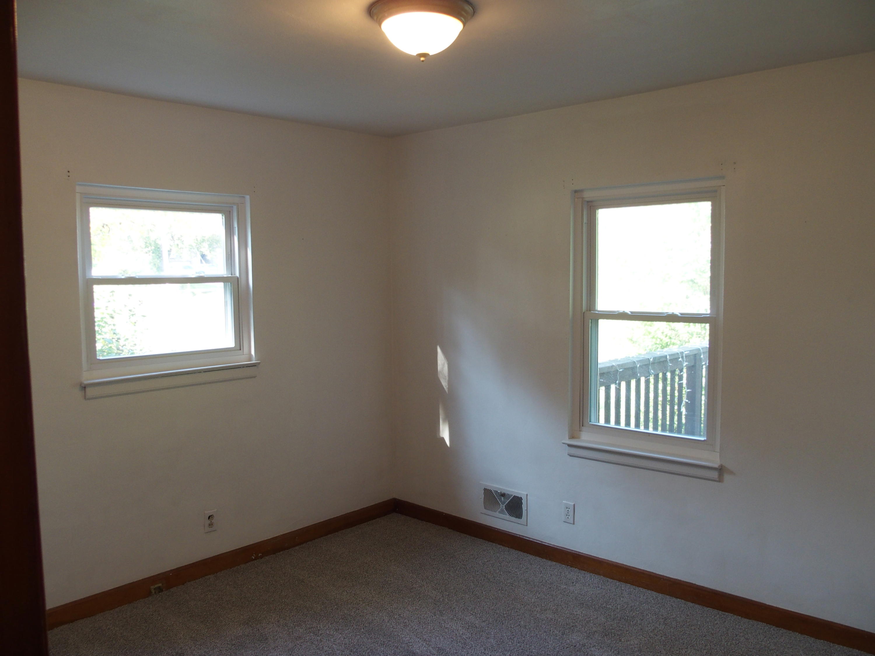 141 Barnett Road Salem, VA 24153 - Photo 12 of 15 P9170249