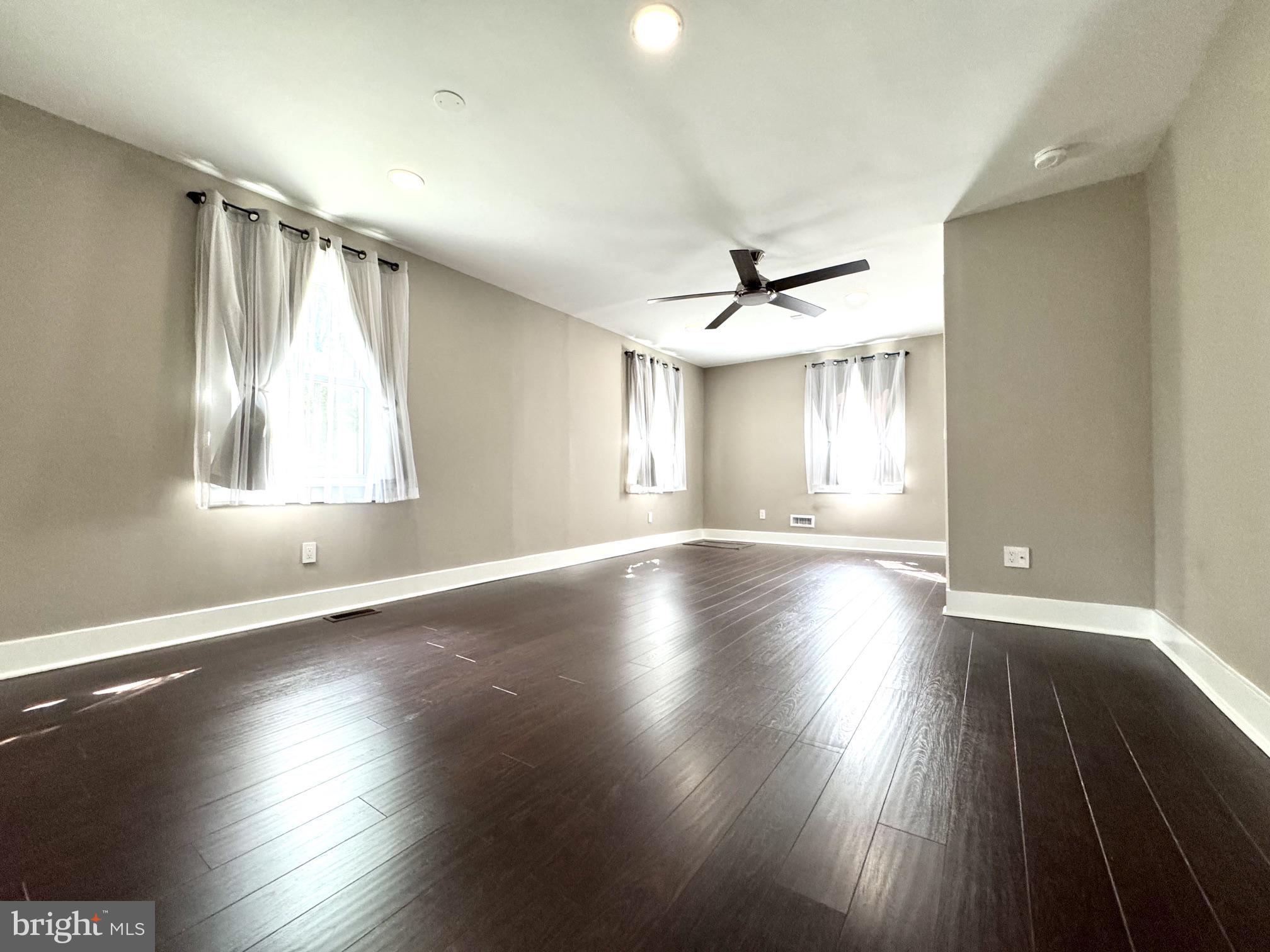 1610 Burris Road Rockville, MD 20851 - Photo 12 of 23 Primary Bedroom