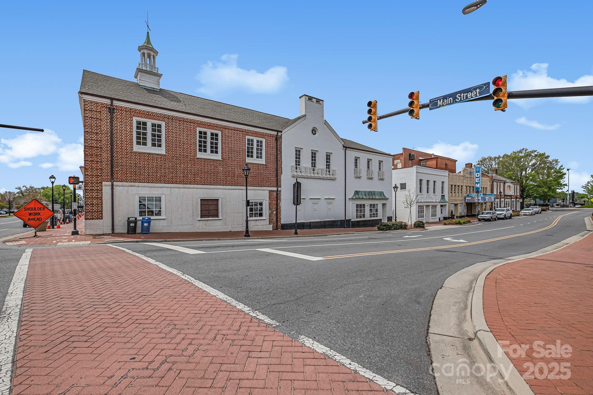 910 Fairview Street Kannapolis, NC 28083 - Photo 8 of 9 a view of a street in front of a building