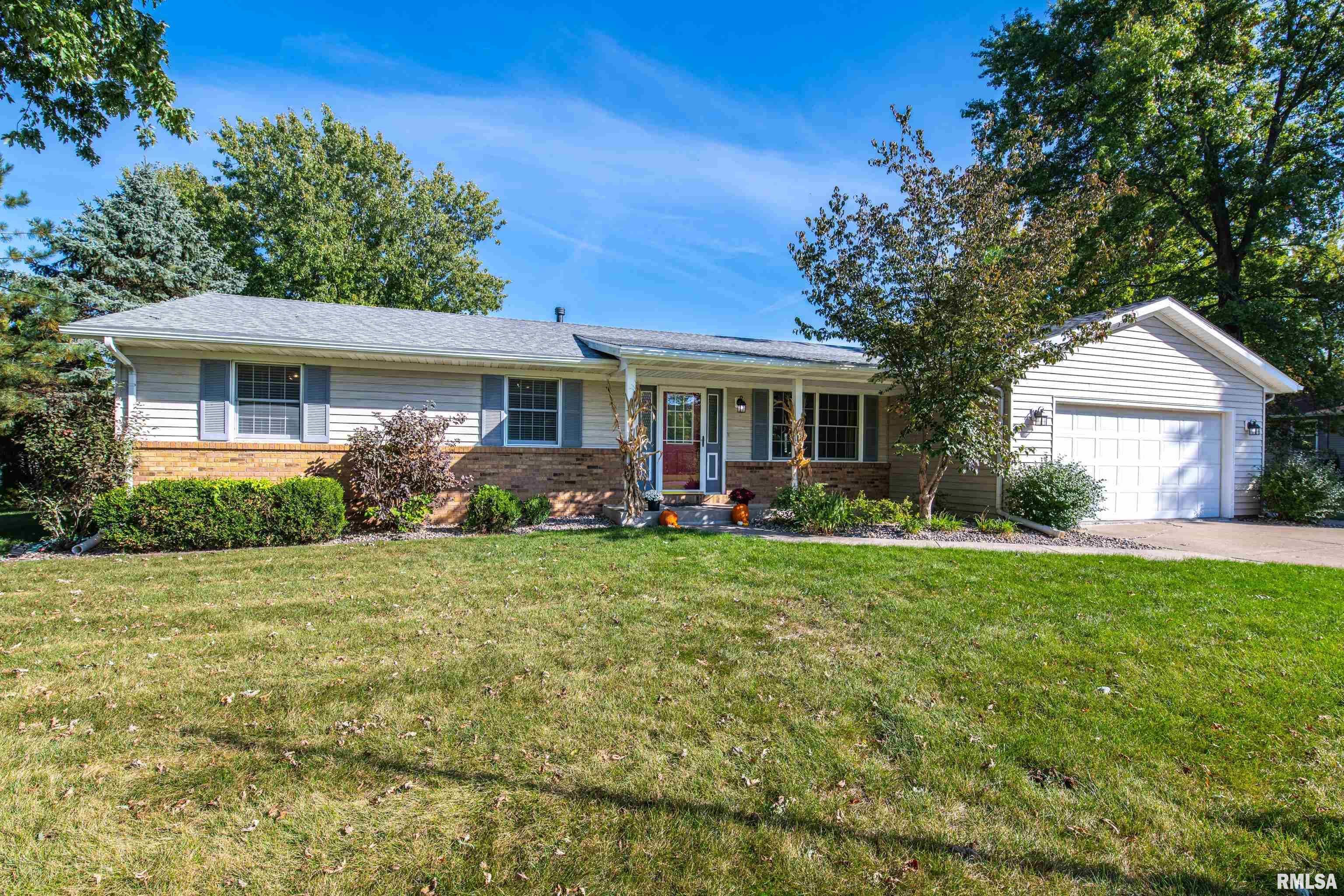 9401 141st Street West Taylor Ridge, IL 61284 - Photo 1 of 32