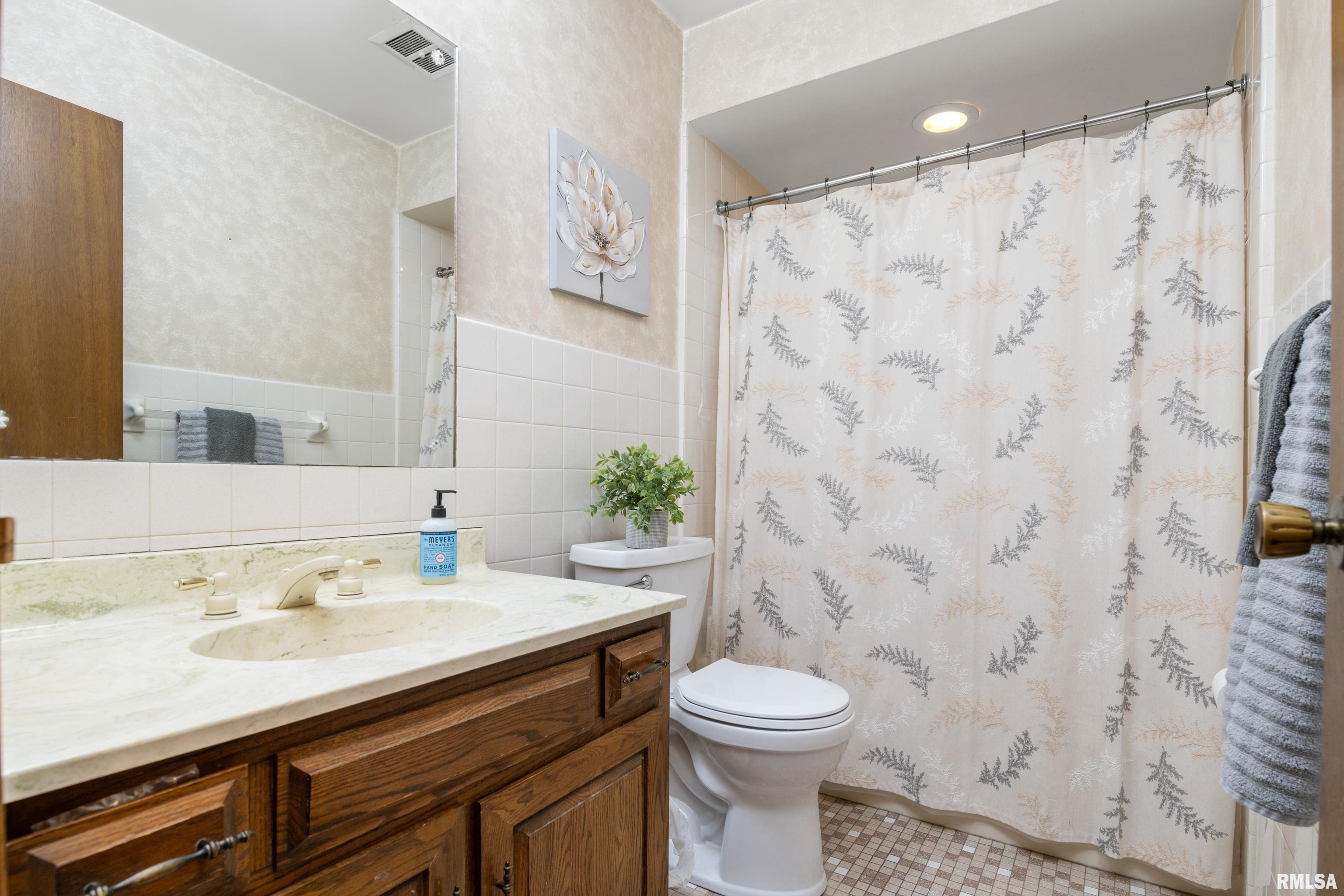 9401 141st Street West Taylor Ridge, IL 61284 - Photo 15 of 32