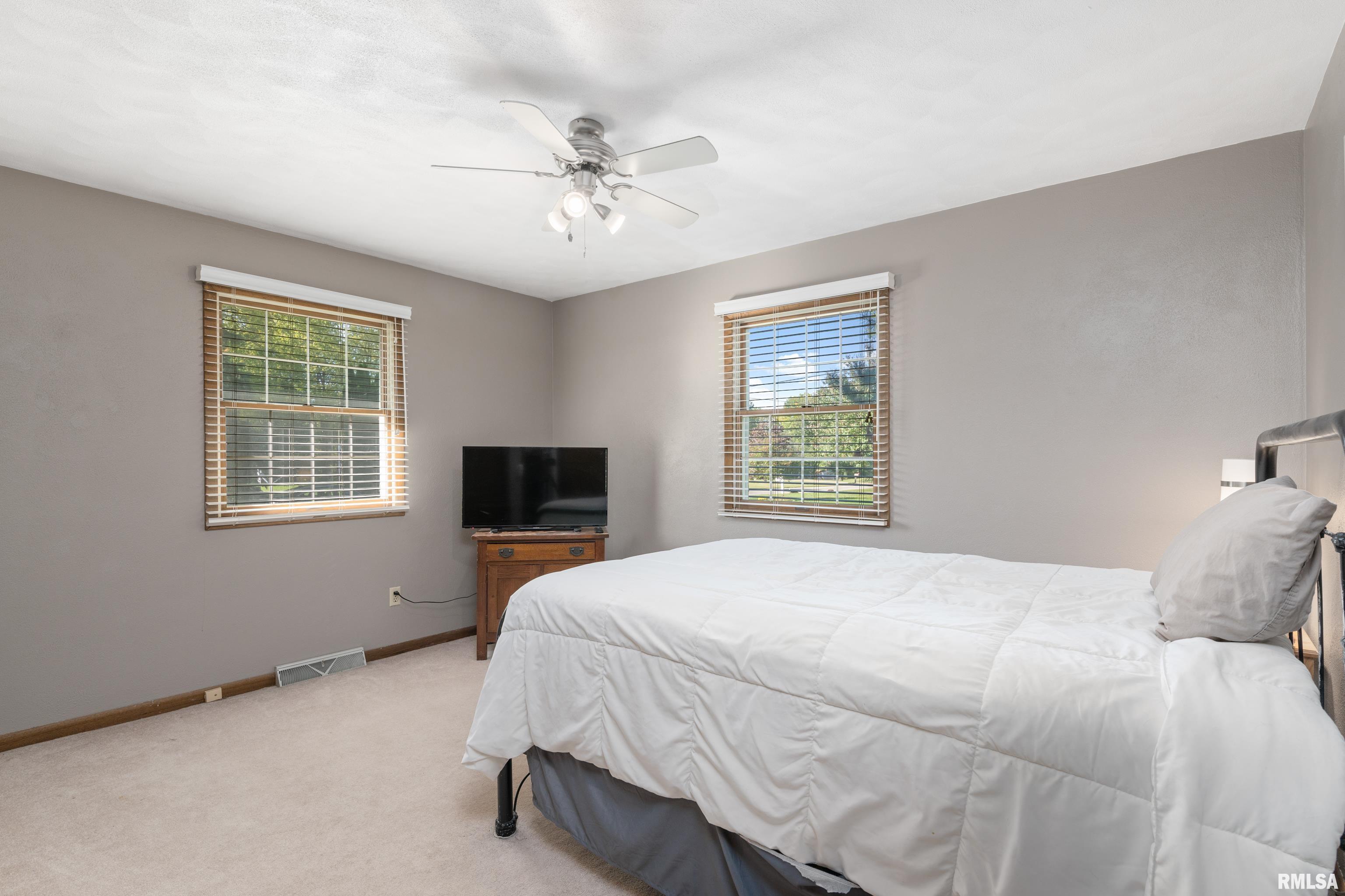 9401 141st Street West Taylor Ridge, IL 61284 - Photo 21 of 32