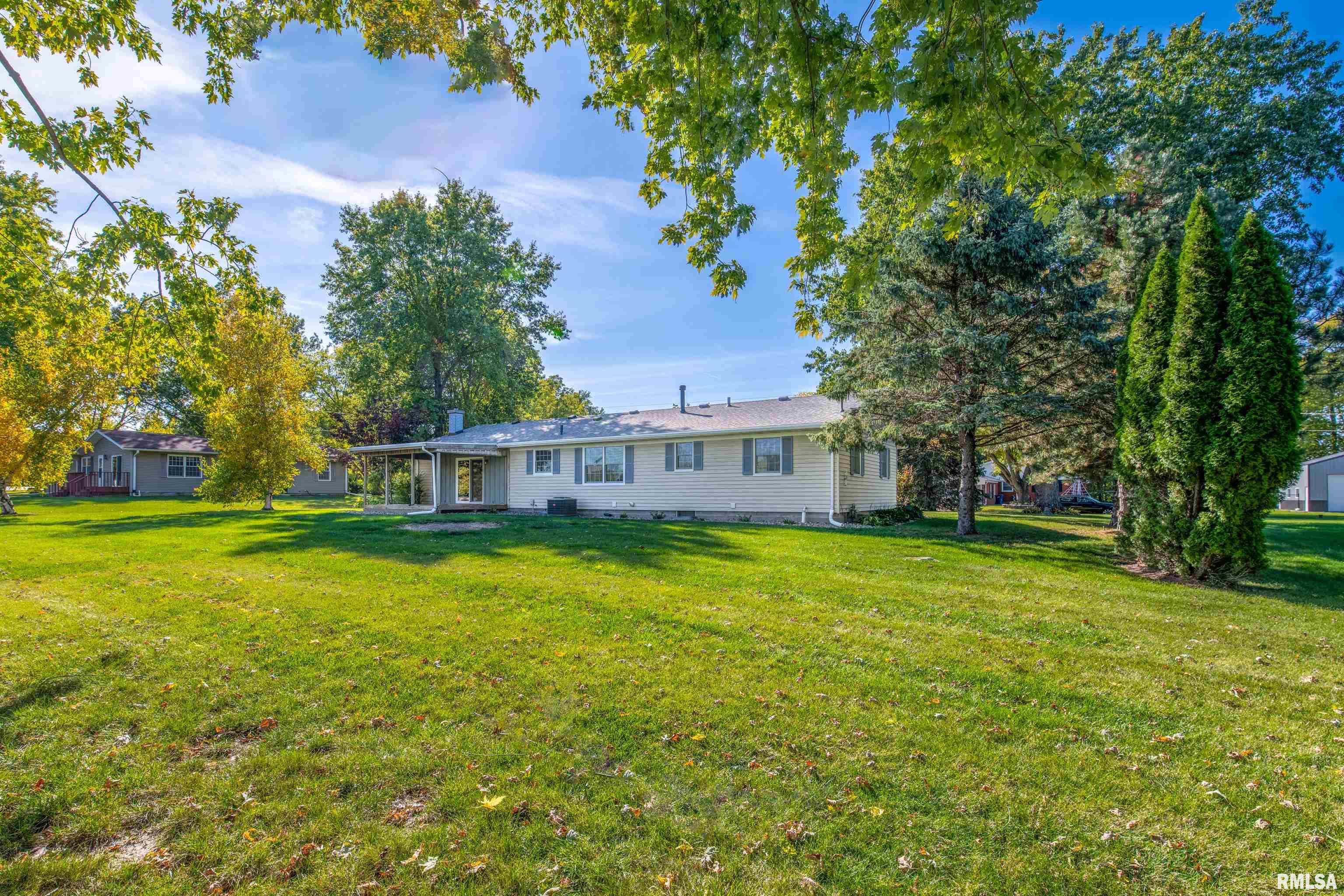 9401 141st Street West Taylor Ridge, IL 61284 - Photo 3 of 32