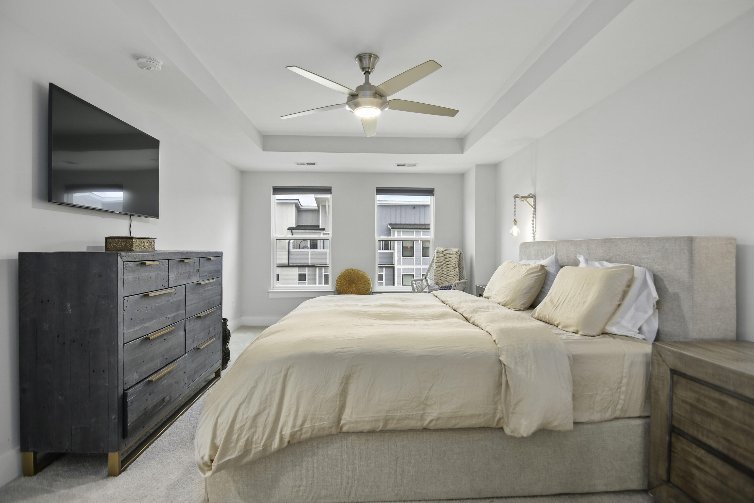 4585 Mixson Avenue North Charleston, SC 29405 - Photo 14 of 42 4585MixsonAve-CasaVerdeMedialLLC5