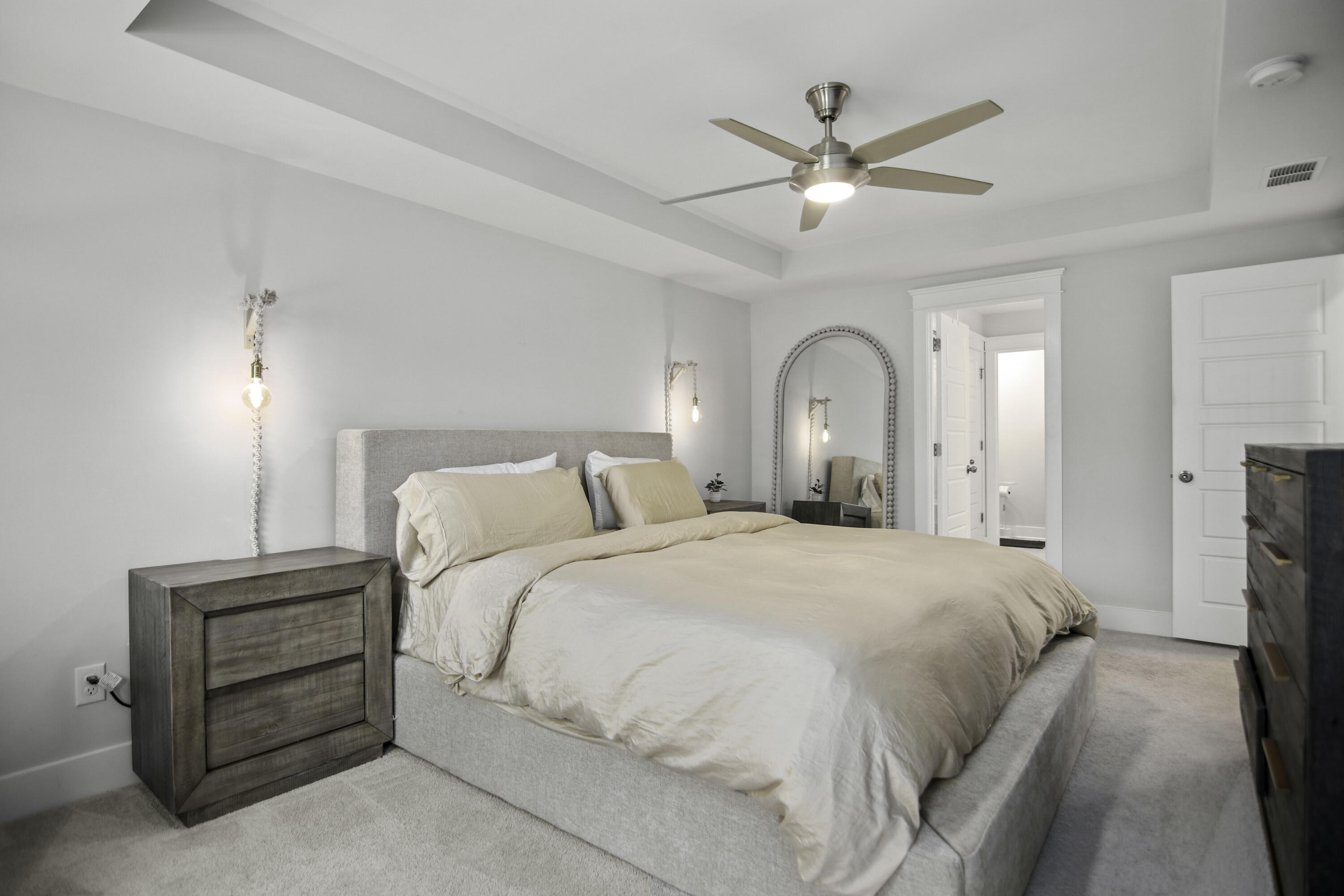 4585 Mixson Avenue North Charleston, SC 29405 - Photo 15 of 42 4585MixsonAve-CasaVerdeMedialLLC6