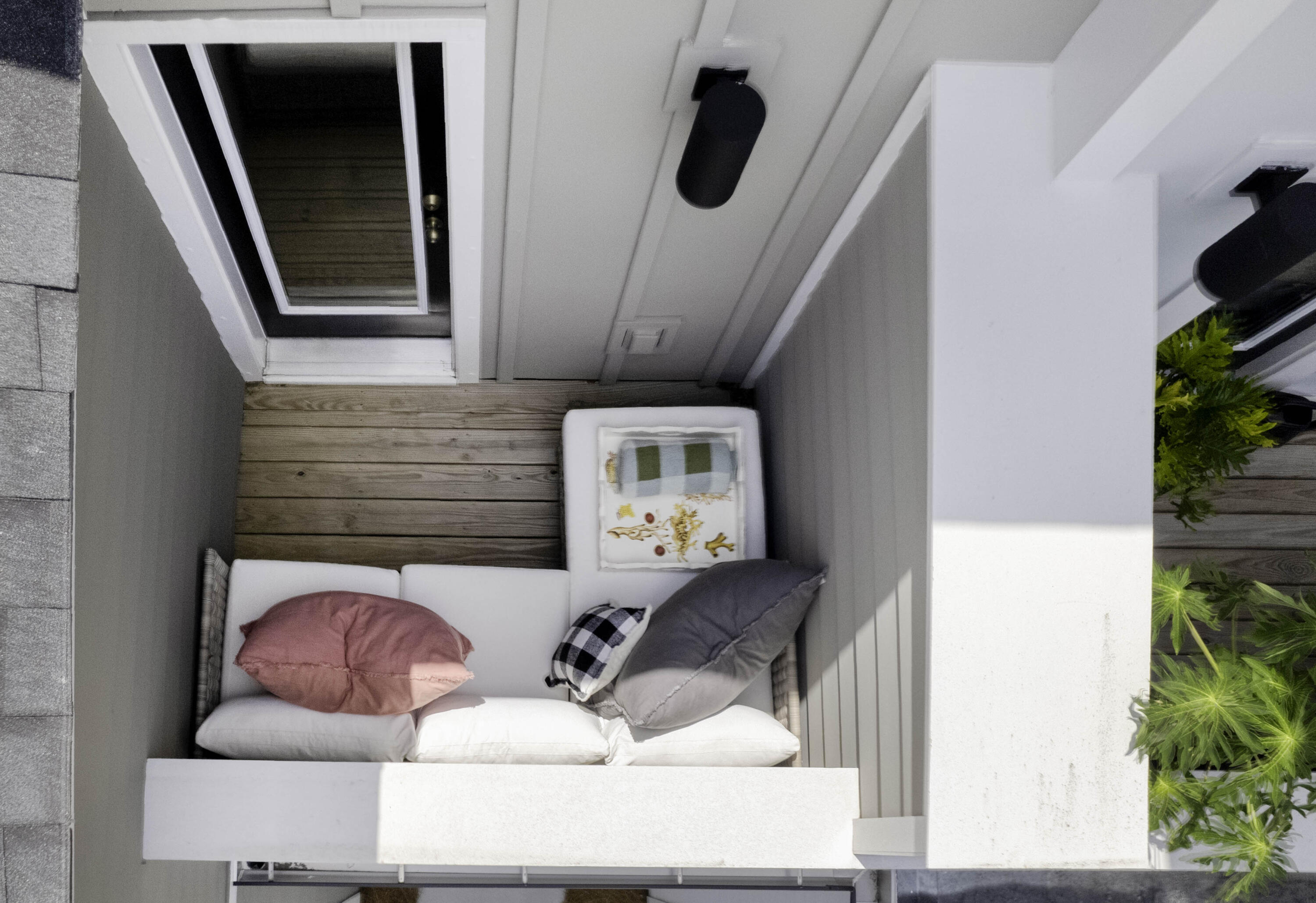 4585 Mixson Avenue North Charleston, SC 29405 - Photo 18 of 42 4585MixsonAve-CasaVerdeMedialLLC3