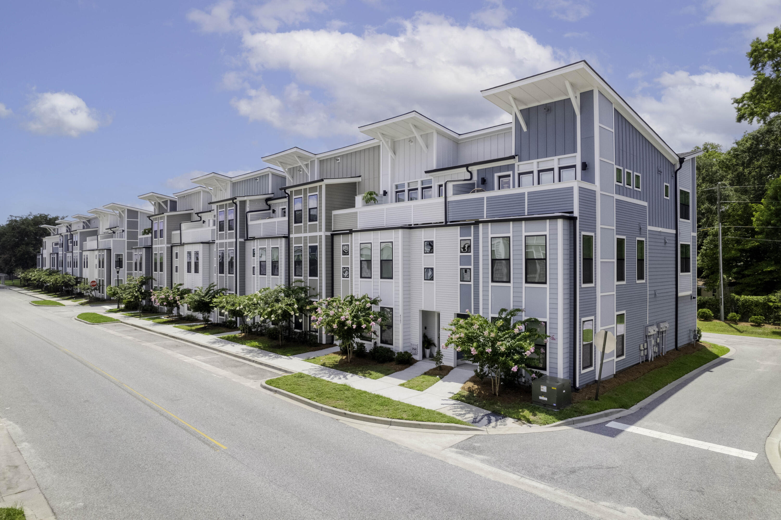 4585 Mixson Avenue North Charleston, SC 29405 - Photo 2 of 42 4585 Mixson Thumbnail